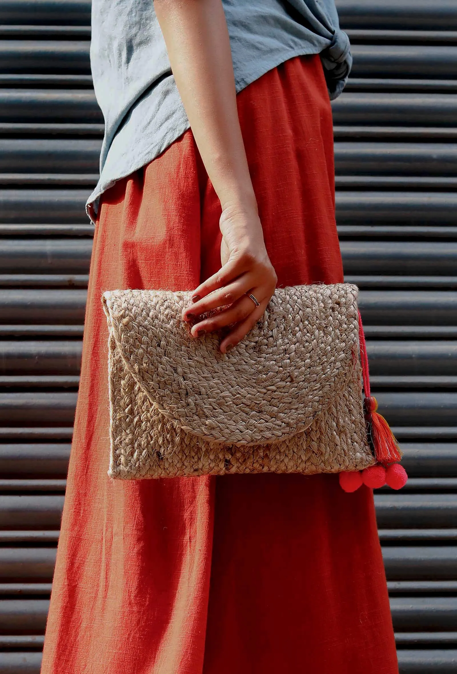 Classic Mini Jute Pouch