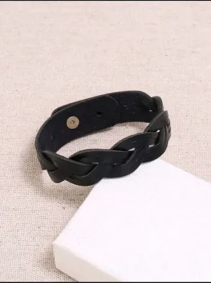 Jewellery - Bracelet - black leather braided cuff